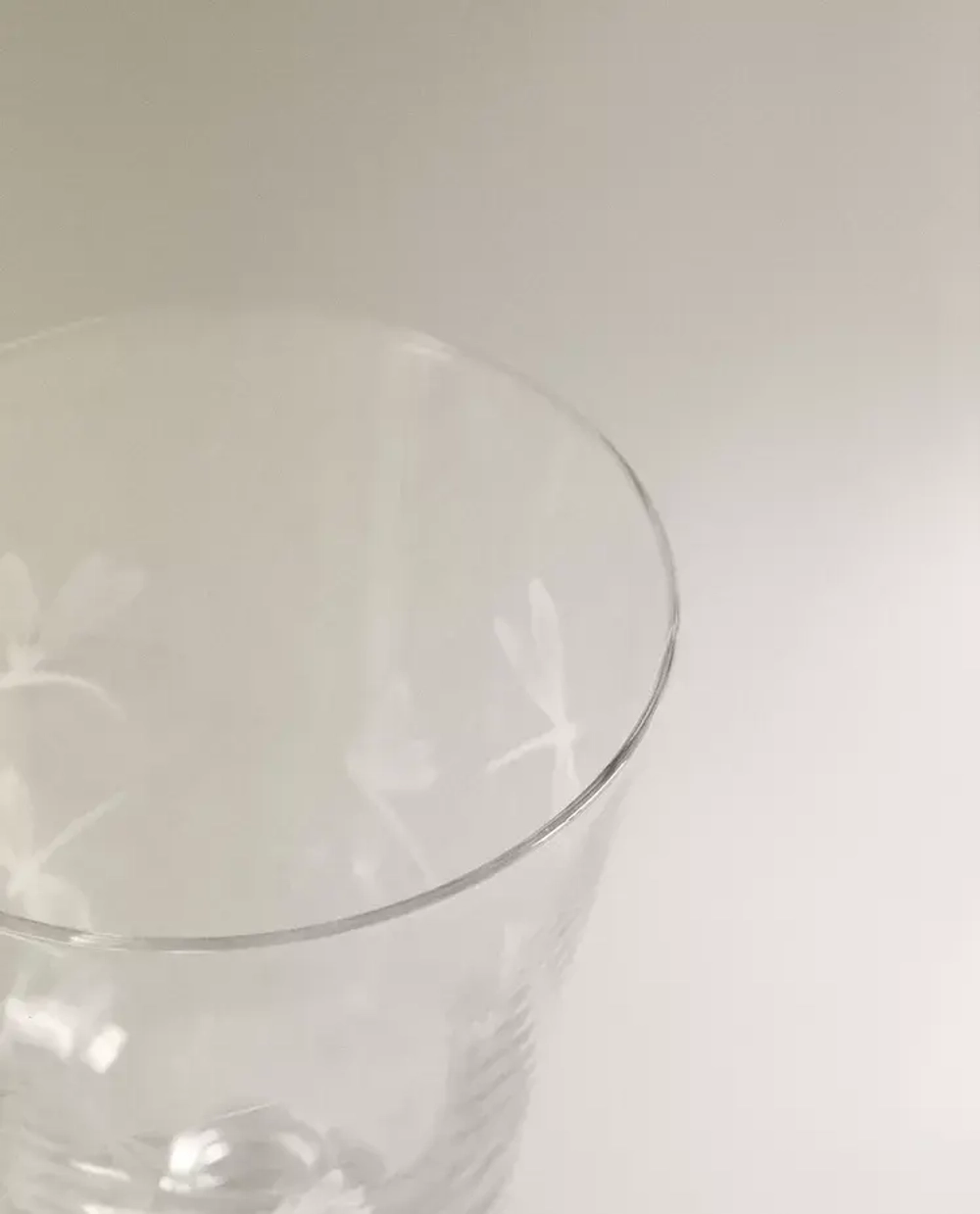 ZARA HOME БОКАЛ ДЛЯ ВИНА С РИСУНКОМ, БЕЛЫЙ