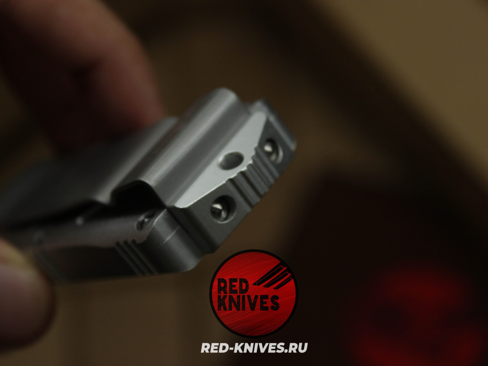 Нож Microtech Exocet T/E - танто клинок, белая рукоять RK/Н29