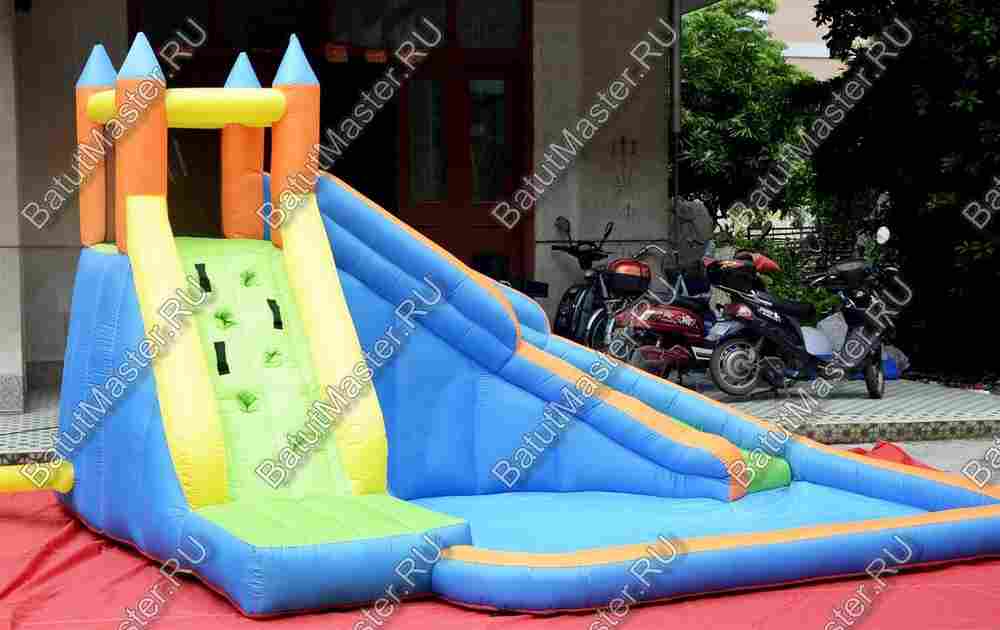Коммерческий надувной батут "Яркий замок"  4*3*2,2 м