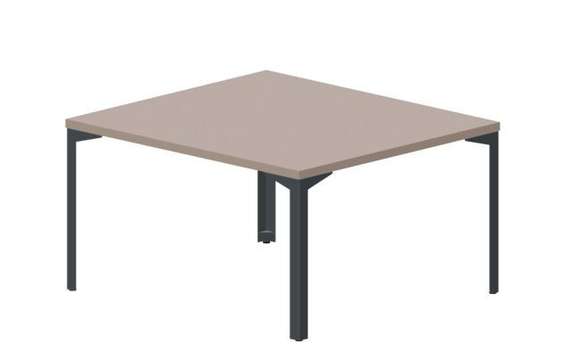 Стол для совещаний 140х126х76см (толщина столешницы 3,6см)