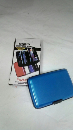 Кейс для кредитных карт Security Credit Card Wallet зелёный металлик