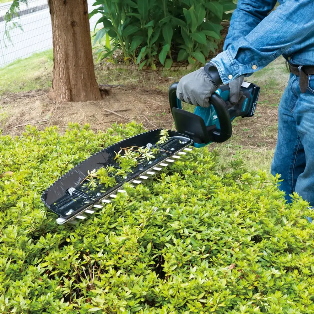 Аккумуляторный кусторез Makita DUH506Z