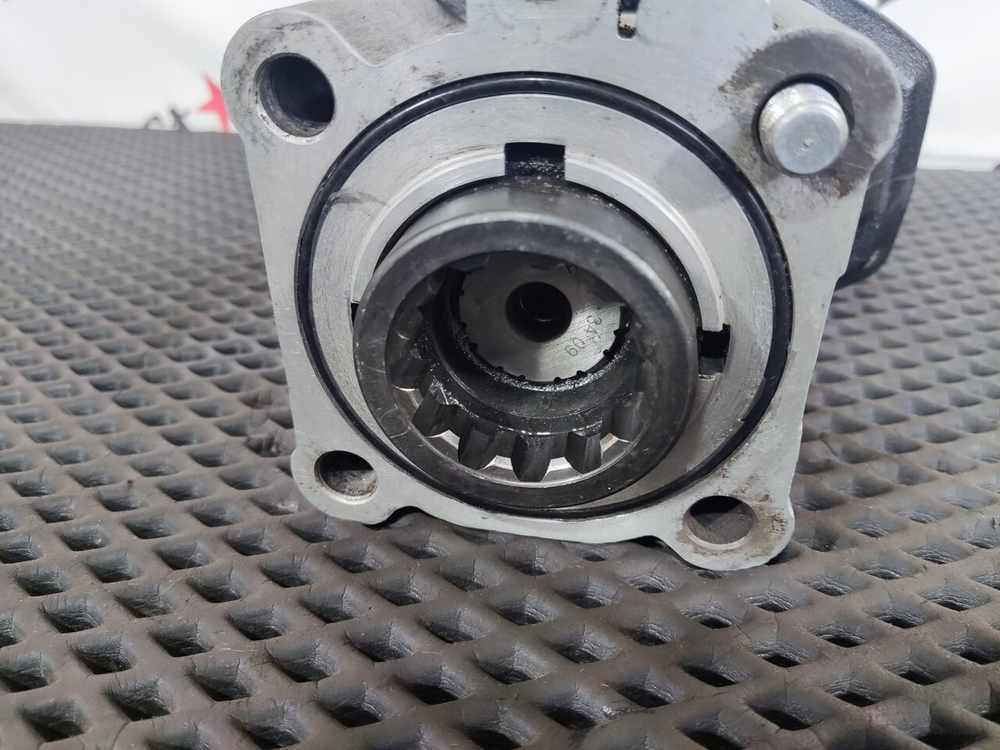 Насос гидравлический с коробкой отбора мощности