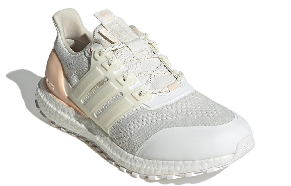 Кроссовки Adidas Ultraboost Guard (Женская размерная сетка)