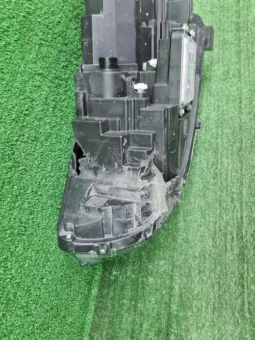 Битая Фара правая Haval Jolion (2021-н.в.) LED