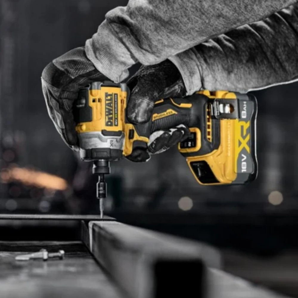 DeWalt DCF860N аккумуляторный импульсный шуруповерт (без АКБ и ЗУ) DCF860N-XJ