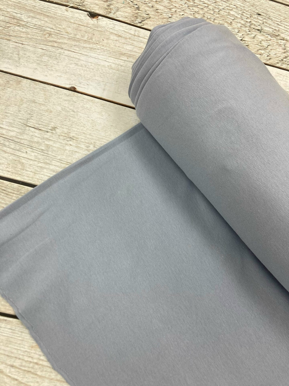 Рибана королевский серый