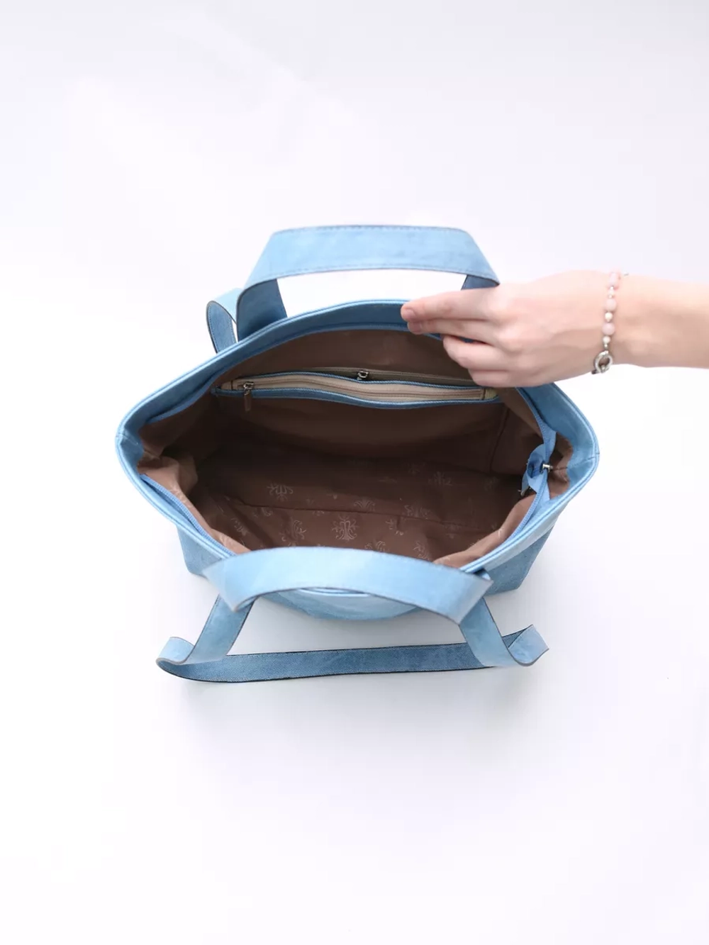 сумка тоут через плечо средняя с двумя ручками