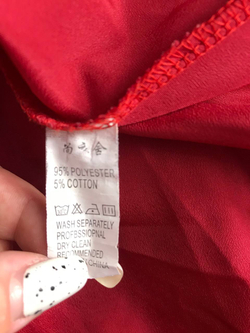 Платье для яркого образа, визуально на 44 размер