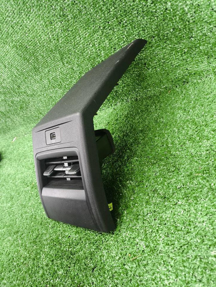 Дефлектор воздушный задний Omoda C5 (2022-н.в.)