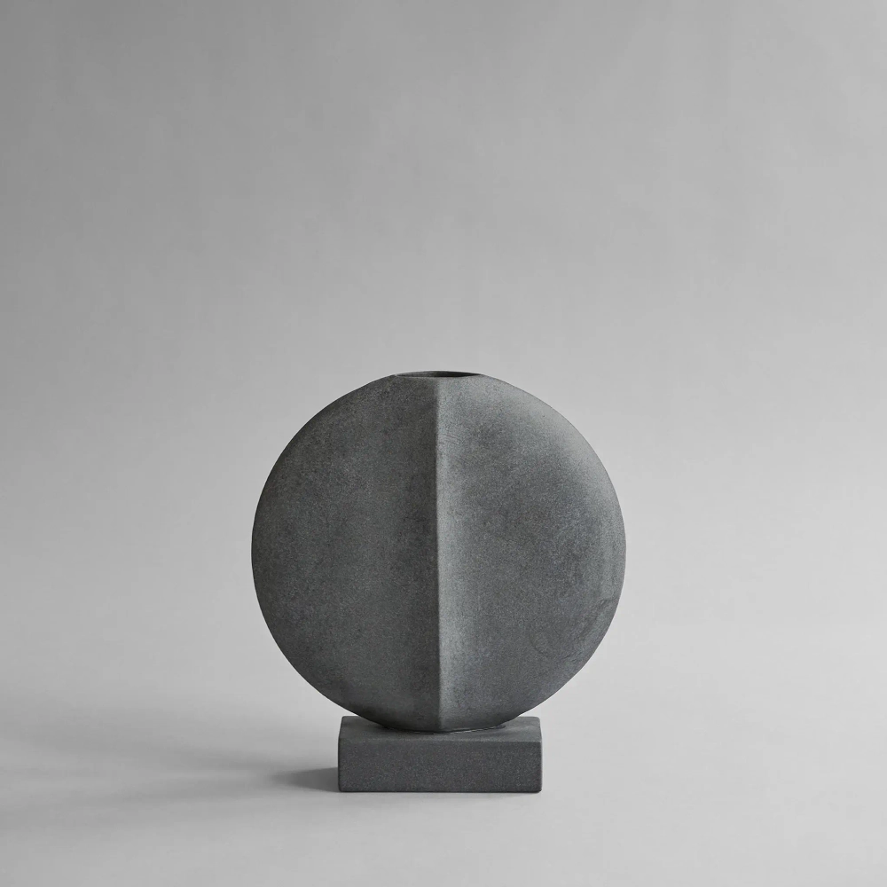 Ваза 101 Copenhagen Guggenheim Vase, Mini - Dark Grey