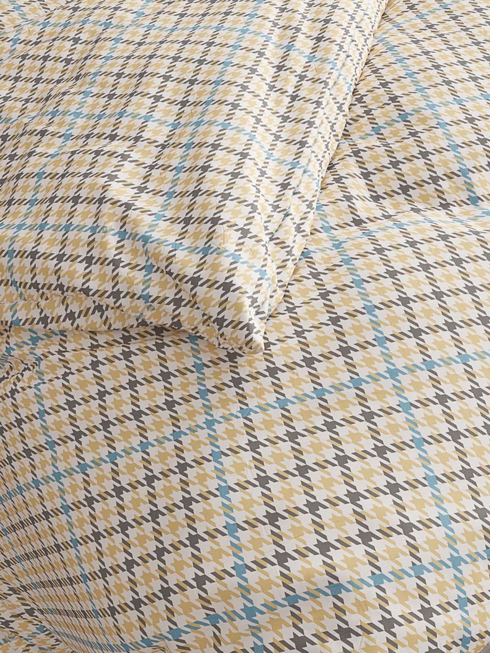 Постельное белье Сказка "Гусиная лапка" 1,5-сп Наволочка 50х70 см 1 шт Простынь 150х215 см Пододеяльник 145х215 см, перкаль