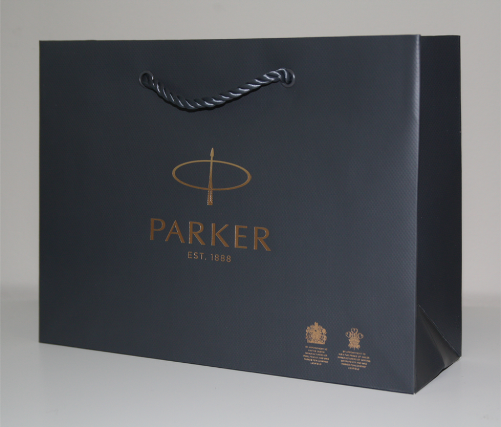 Фирменный бумажный пакет Parker