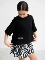 Костюм для девочки с юбкой-шорты на весну