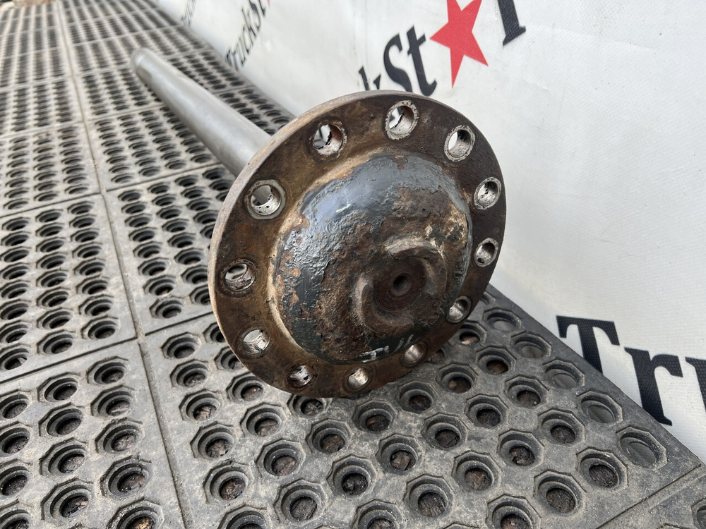 Полуось без блокировки