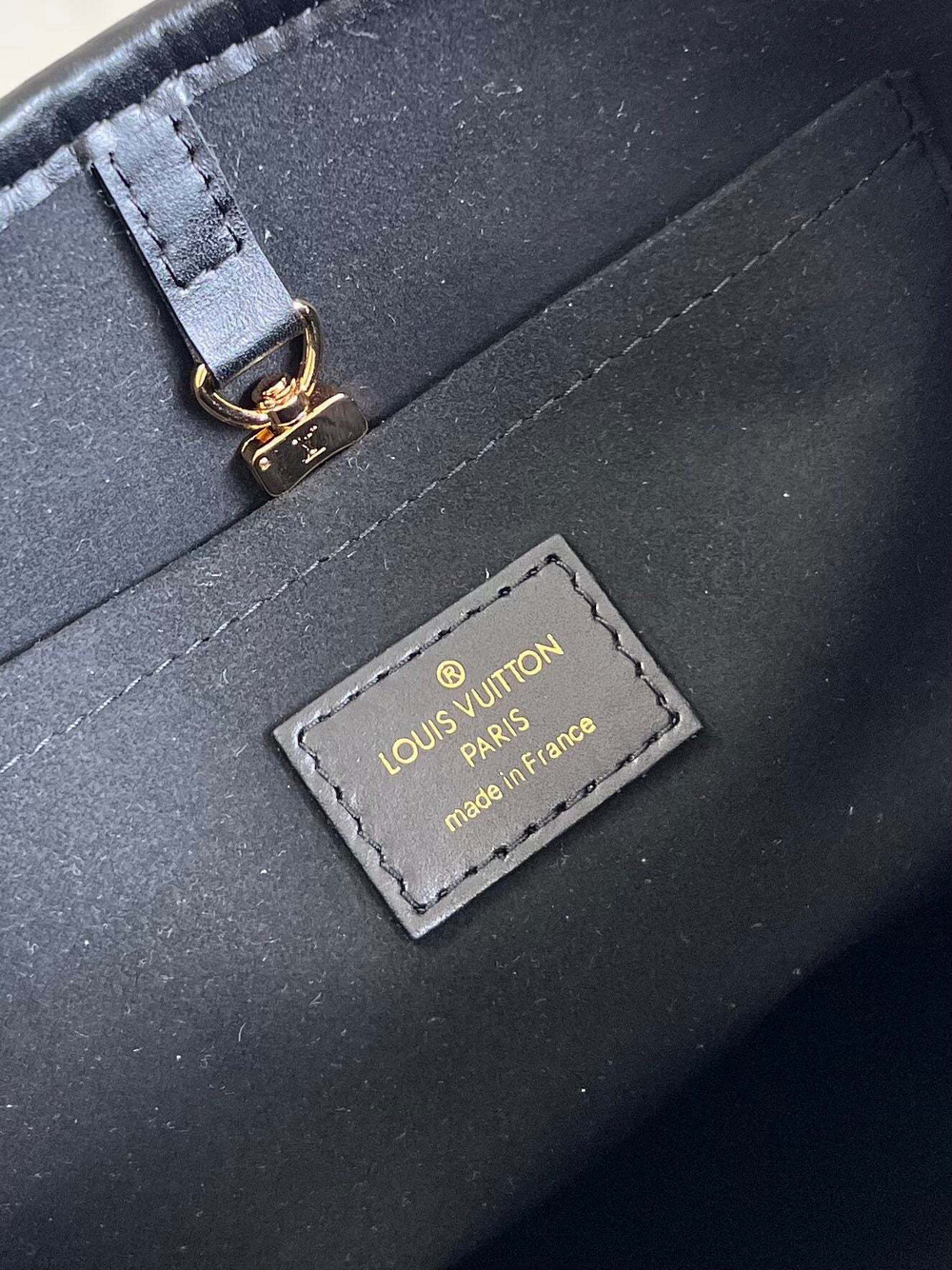 Louis Vuitton Petit Bucket