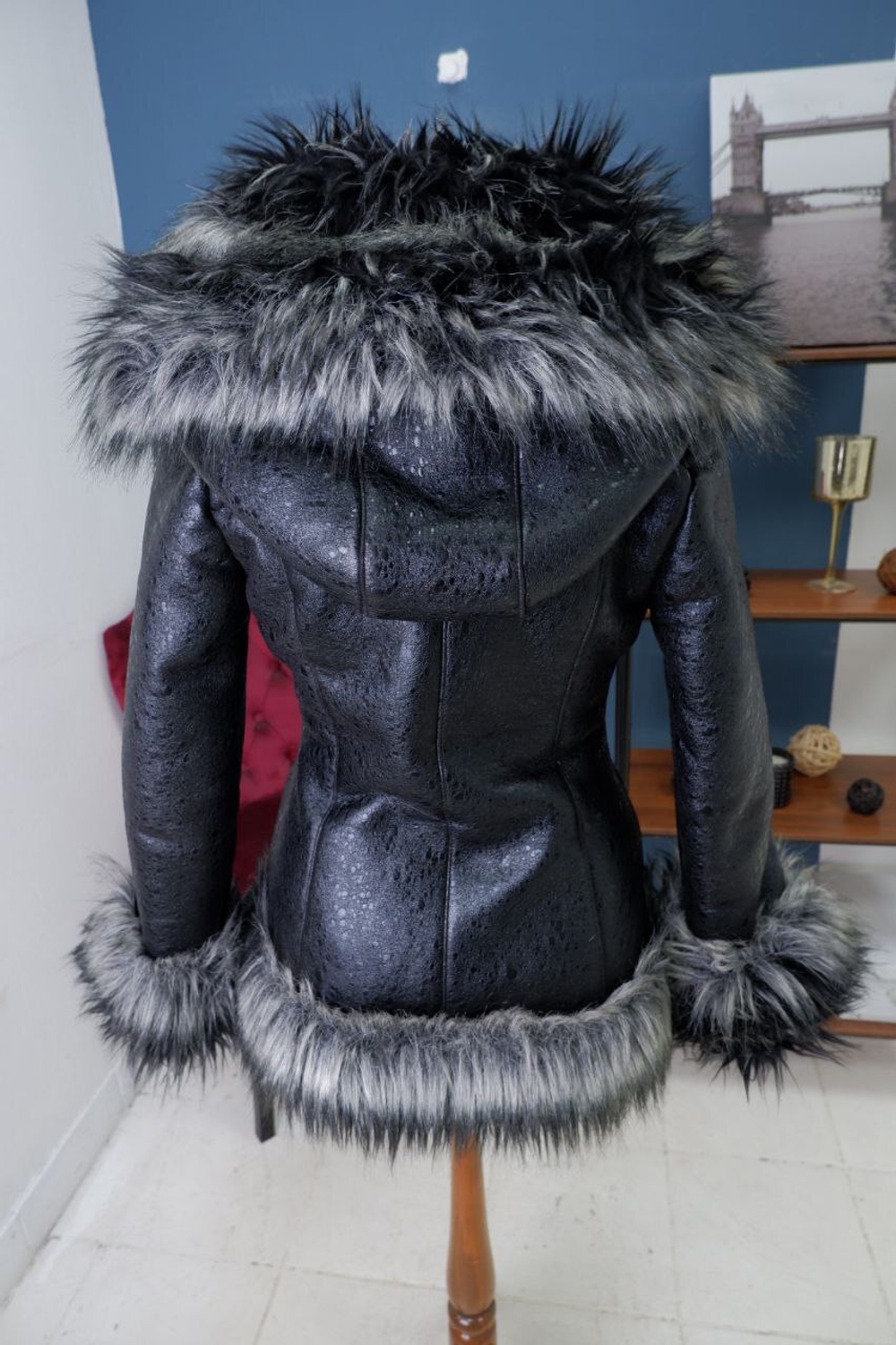 Дубленка демисезонная 46 размер