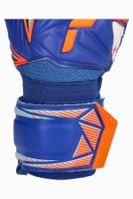 Вратарские перчатки Reusch Attrakt Solid