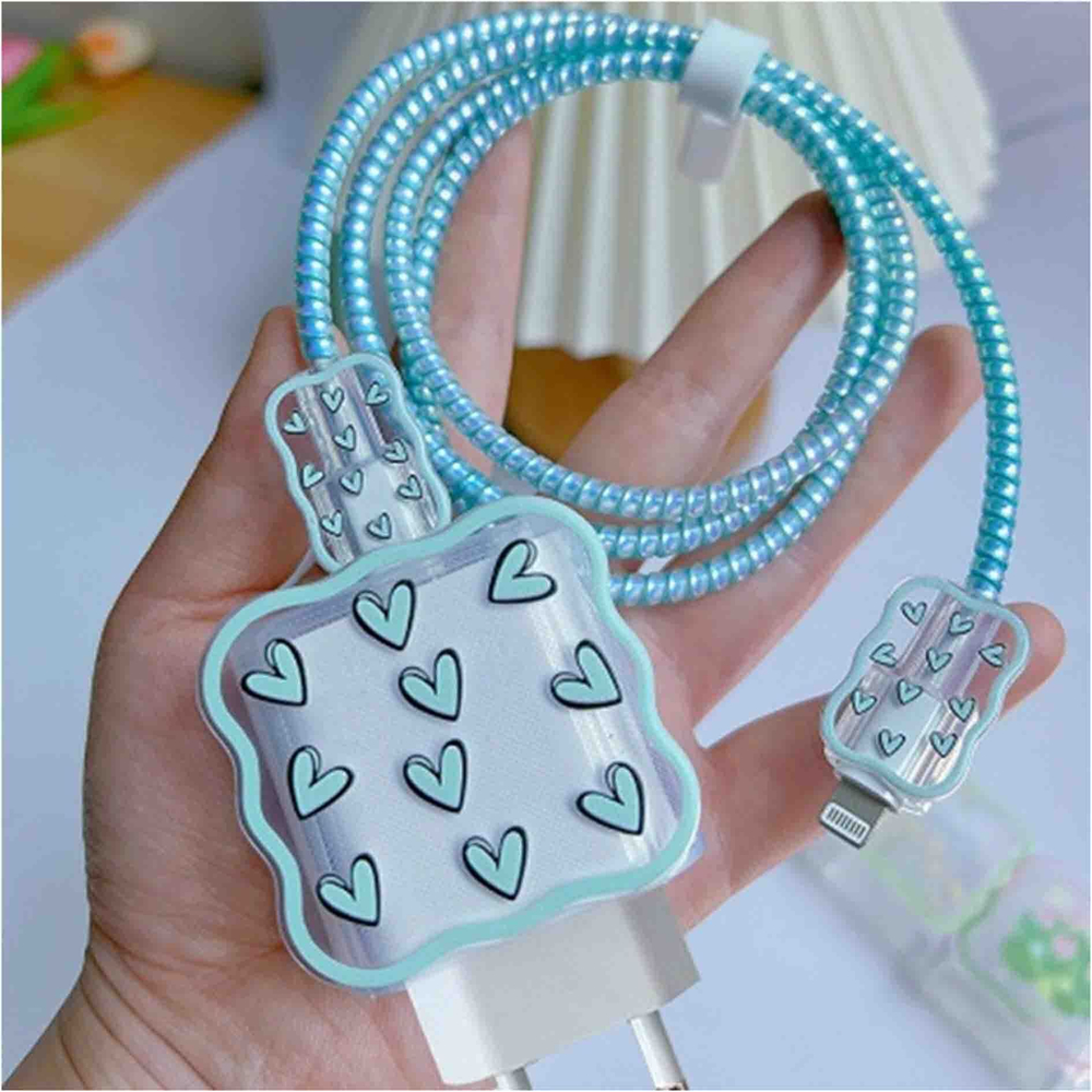 Защитный чехол для зарядного устройства с сердечками