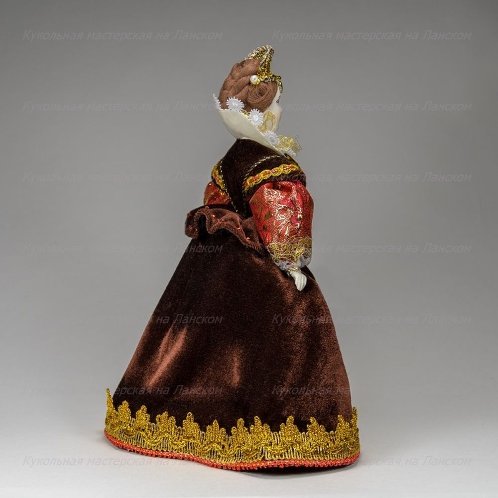 Сувенирная кукла в испанском костюме начала 17 века