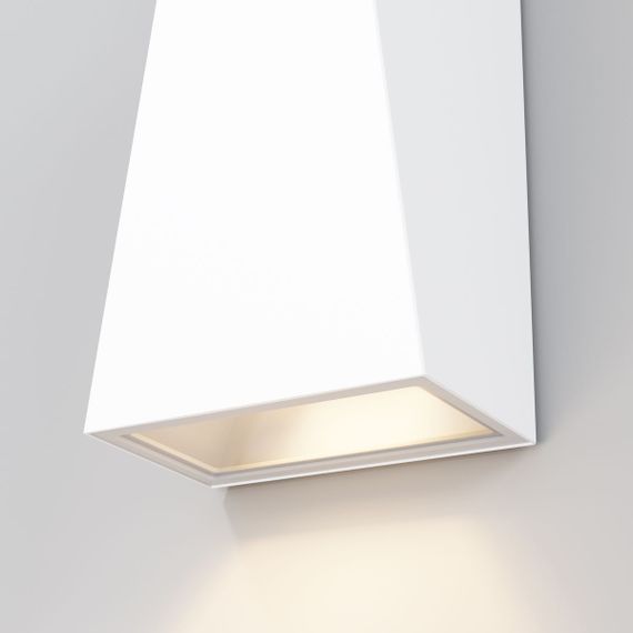 Уличный настенный светодиодный светильник Maytoni Times Square O580WL-L6W