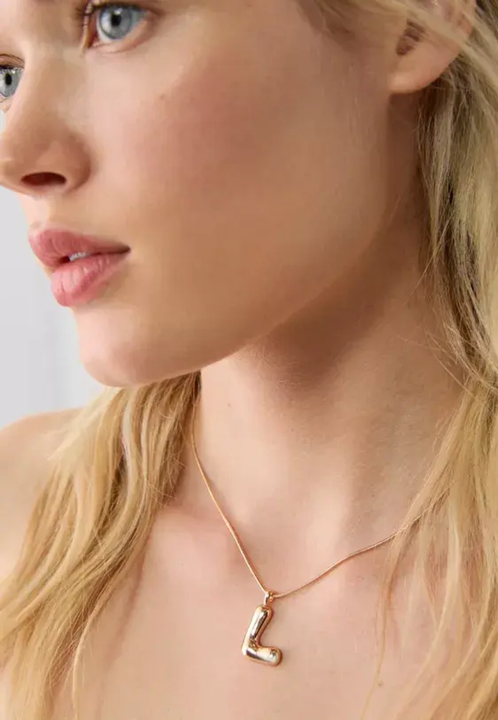 STRADIVARIUS Ожерелье с инициалами, золотой