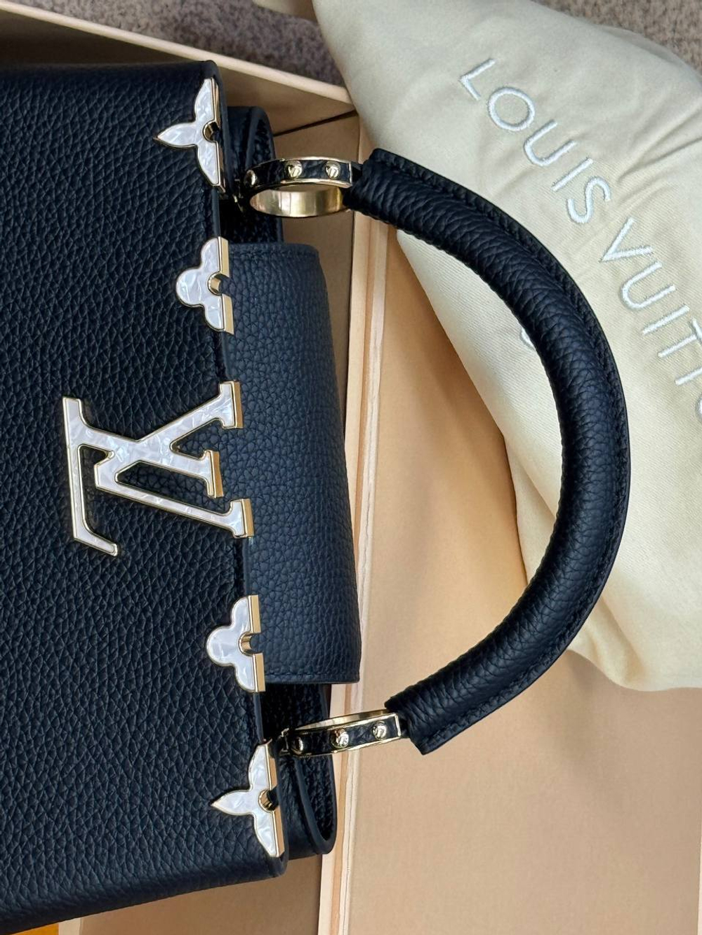 Сумка Louis Vuitton