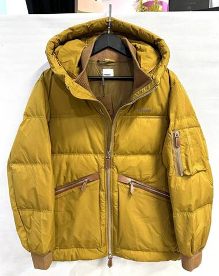 Пуховик Burberry