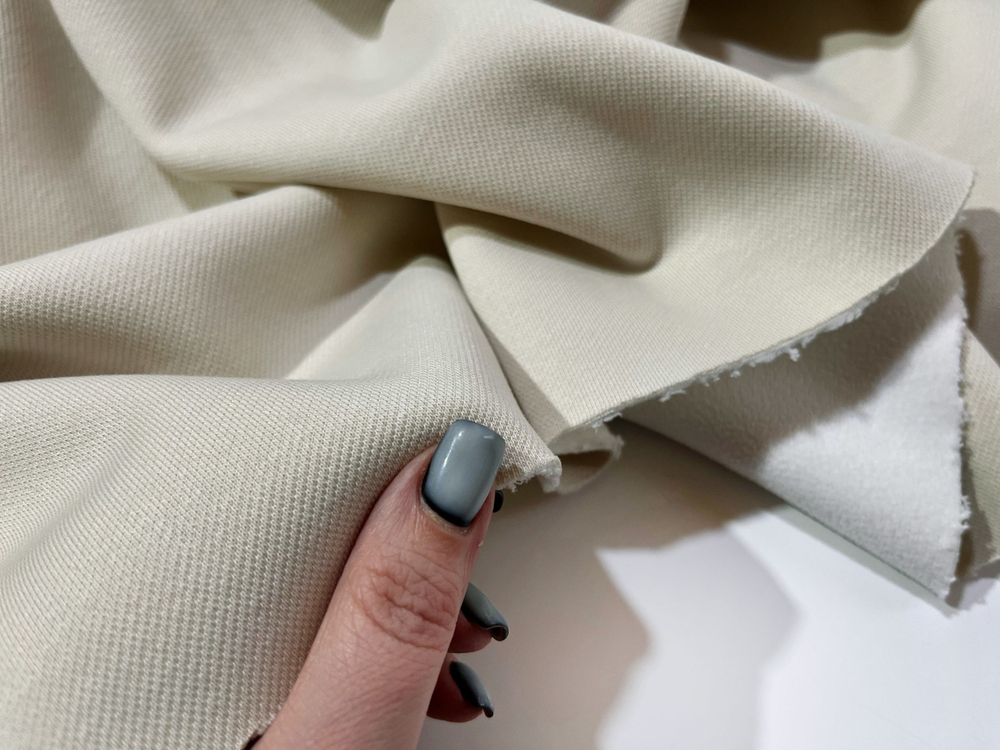 ЭКРЮ вид №2 - Пике на меху МРЦ! (1382 Елена)