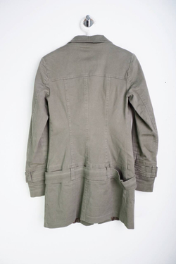 Куртка тонкая для прохладного лета, маркировка 36, визуально на 42 размер