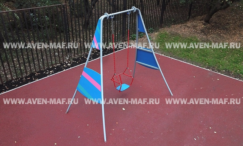 Качели маятниковые с цепным подвесом