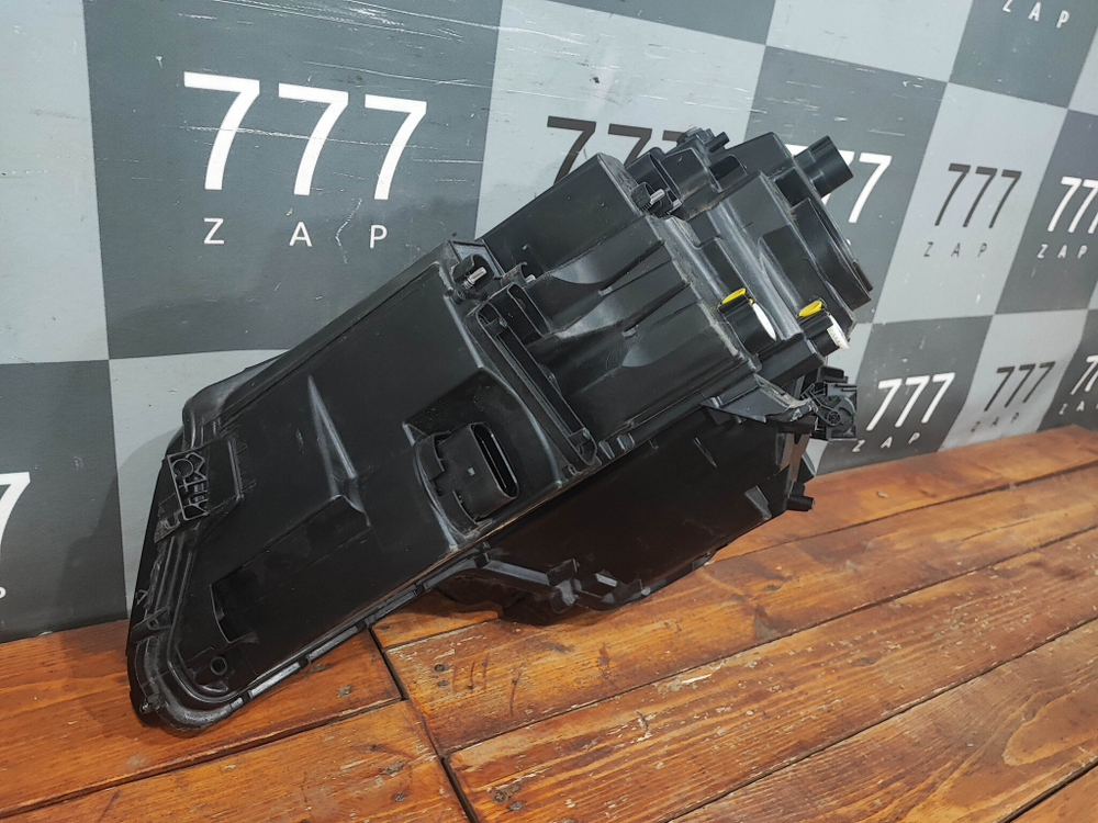 Фара правая LED Skoda Karoq 17-нв Б/У Оригинал 57B941016D