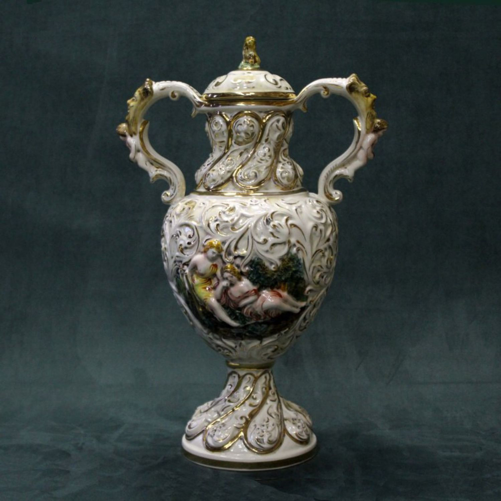 Фарфоровая мануфактура Capodimonte