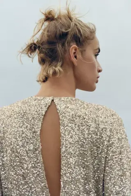 ZARA МИНИ-ПЛАТЬЕ С ПАЙЕТКАМИ, СЕРЕБРИСТЫЙ