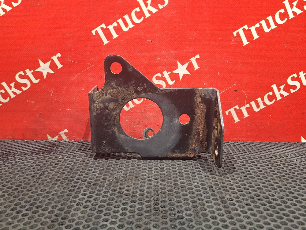 Кронштейн ускорительного клапана