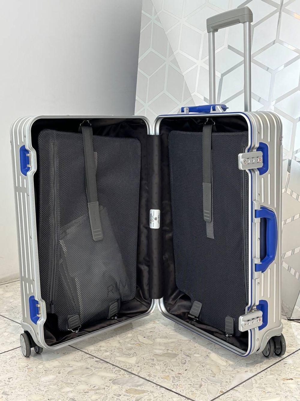 Чемодан Rimowa