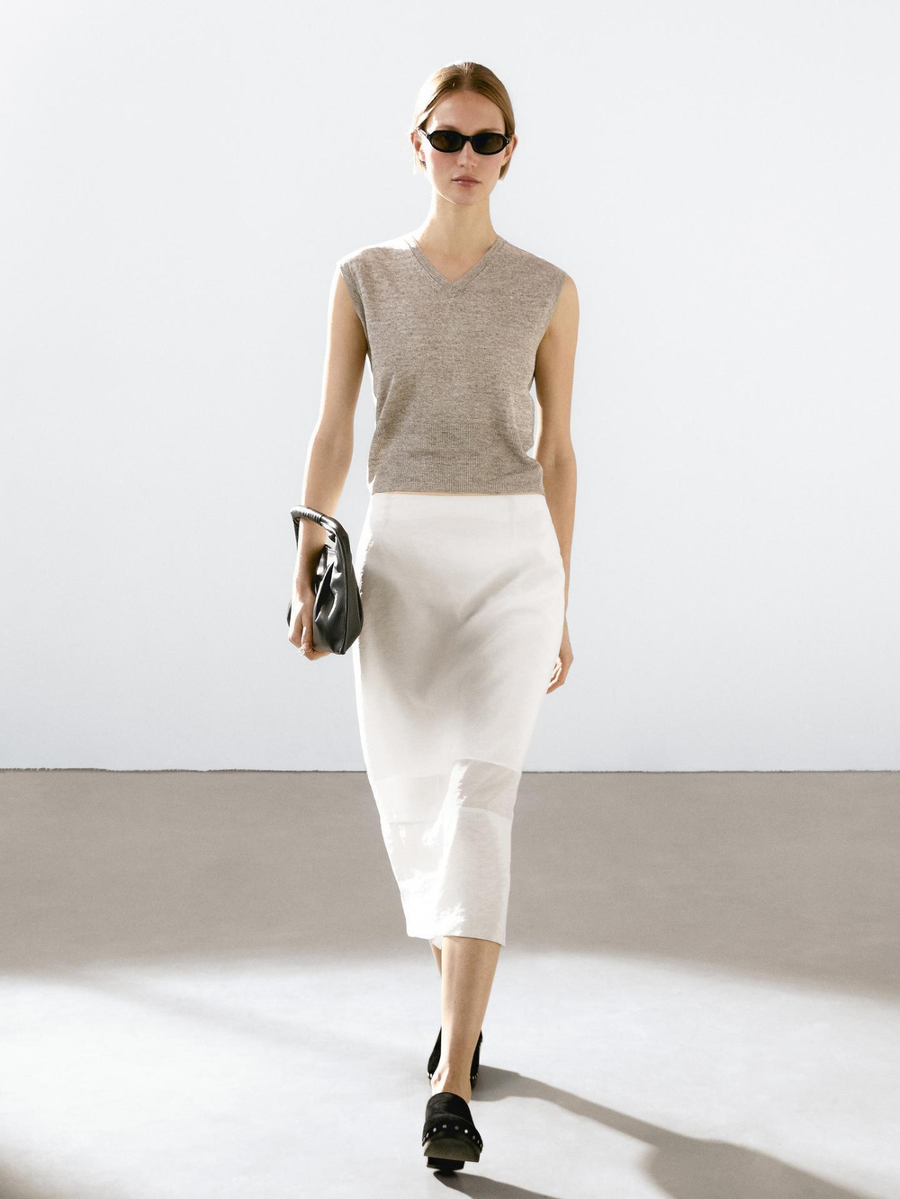 Massimo Dutti Атласная юбка миди, кремовый