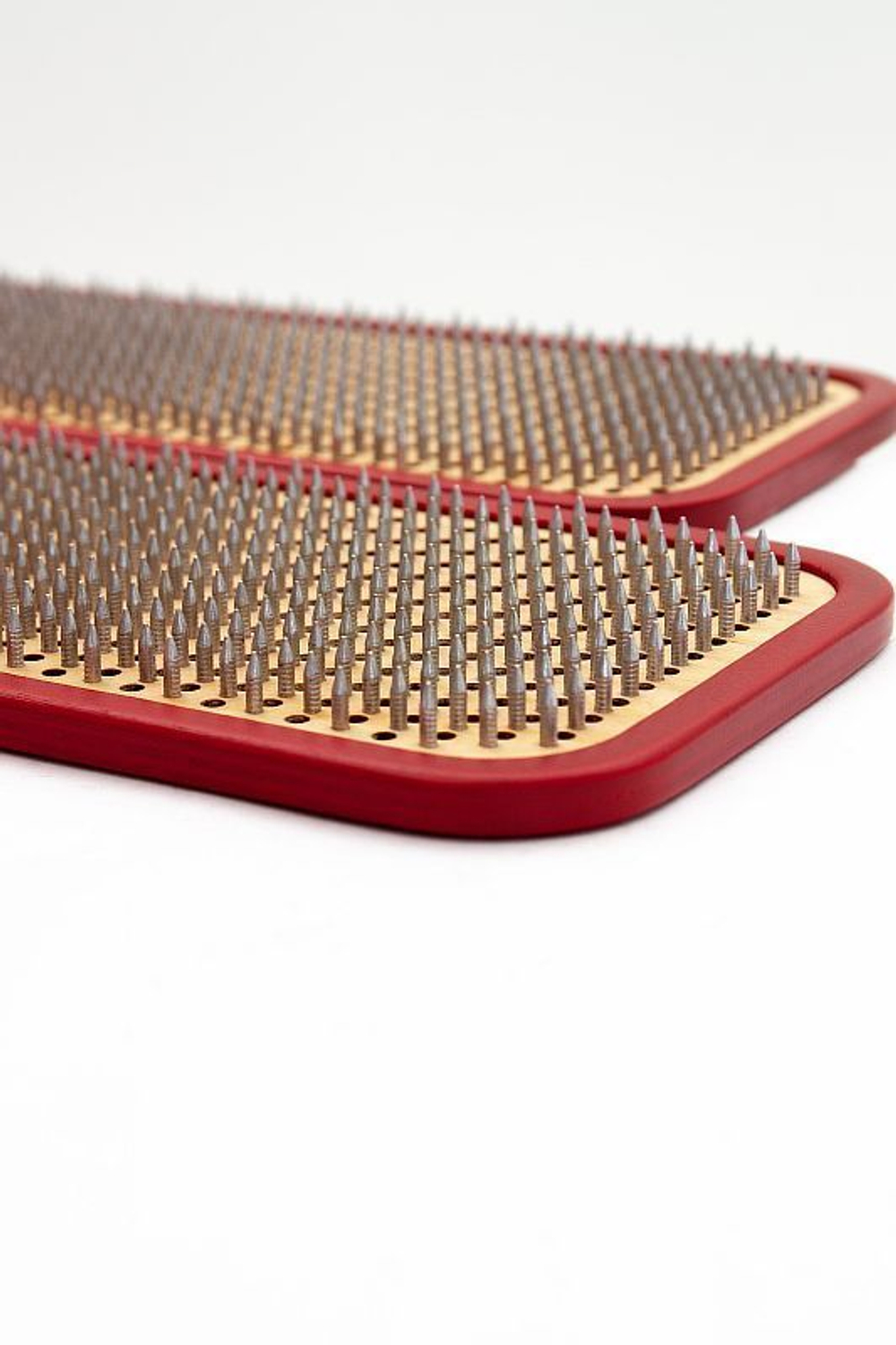 Доска садху Ом на мандале медные гвозди