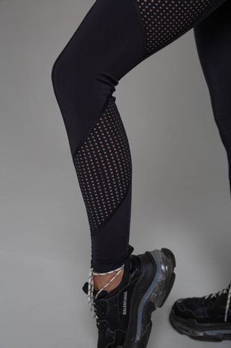 Leggings Perforation