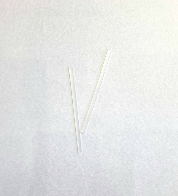 Кости пластиковые 8 см (поштучно)