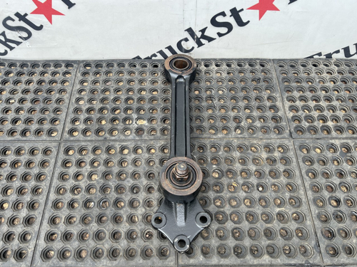 Стойка переднего стабилизатора 2023г