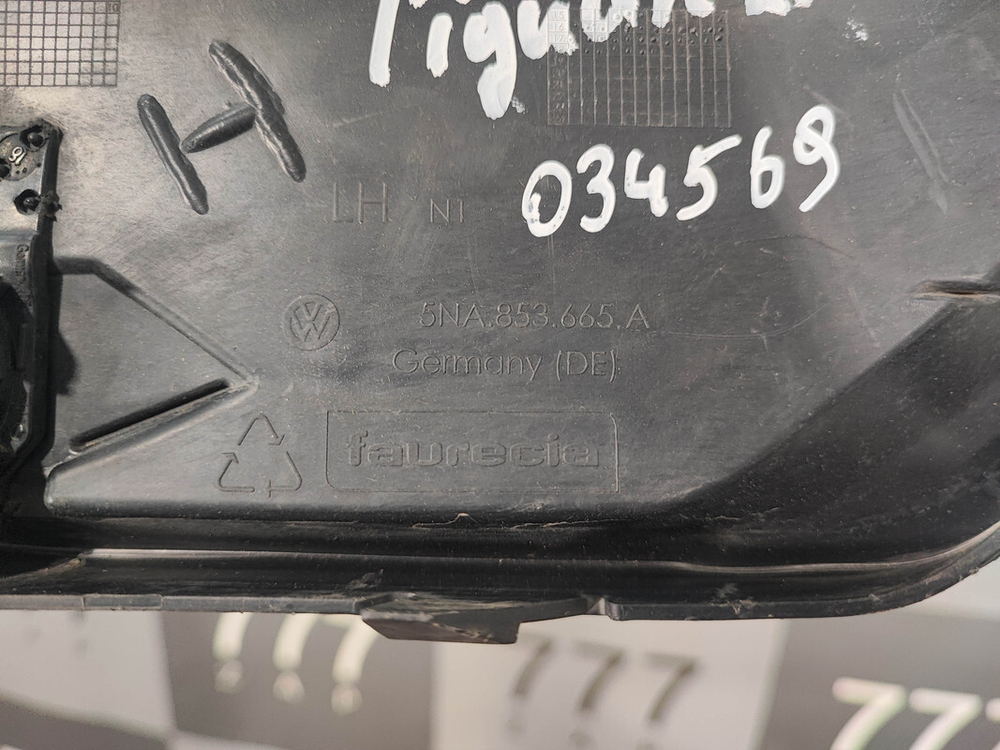 Накладка переднего бампера VW Tiguan 2 16-20 Б/У Оригинал 5NA8546619B9