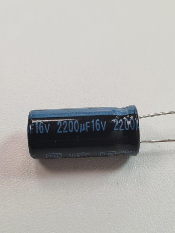 Конденсатор 2200uF 16V