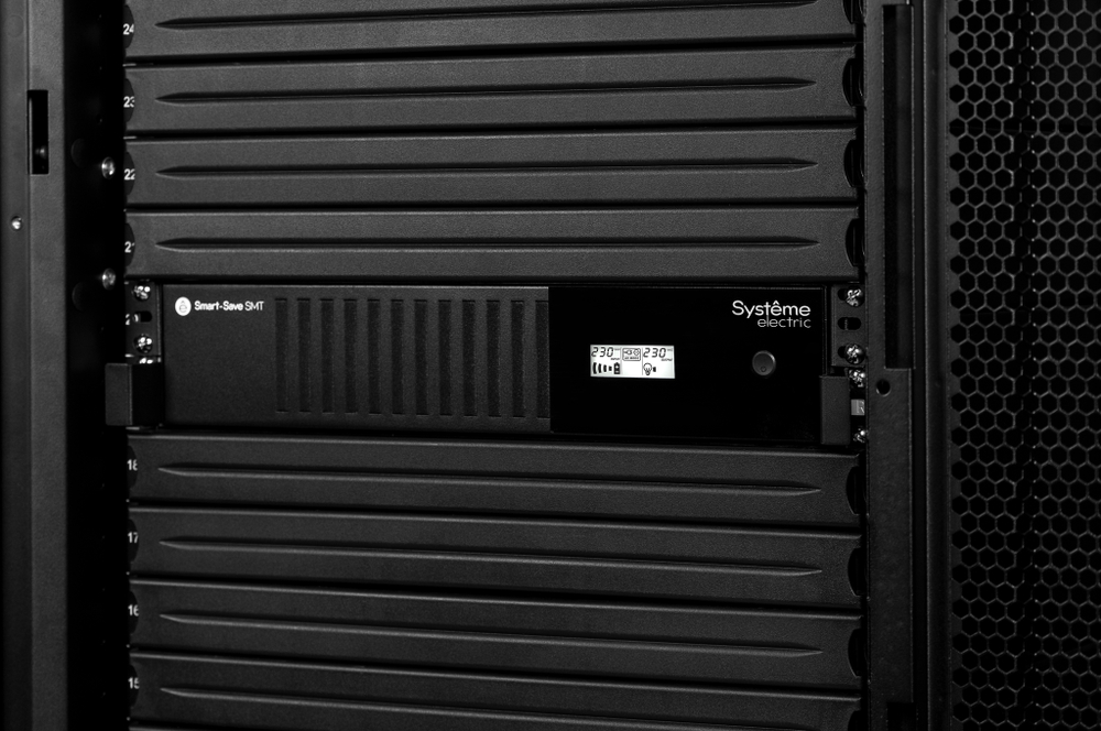 Источник бесперебойного питания  Systeme Electric SMTSE1000RMI2U