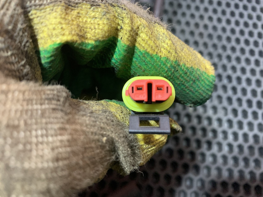 Кран ручного тормоза 2023г