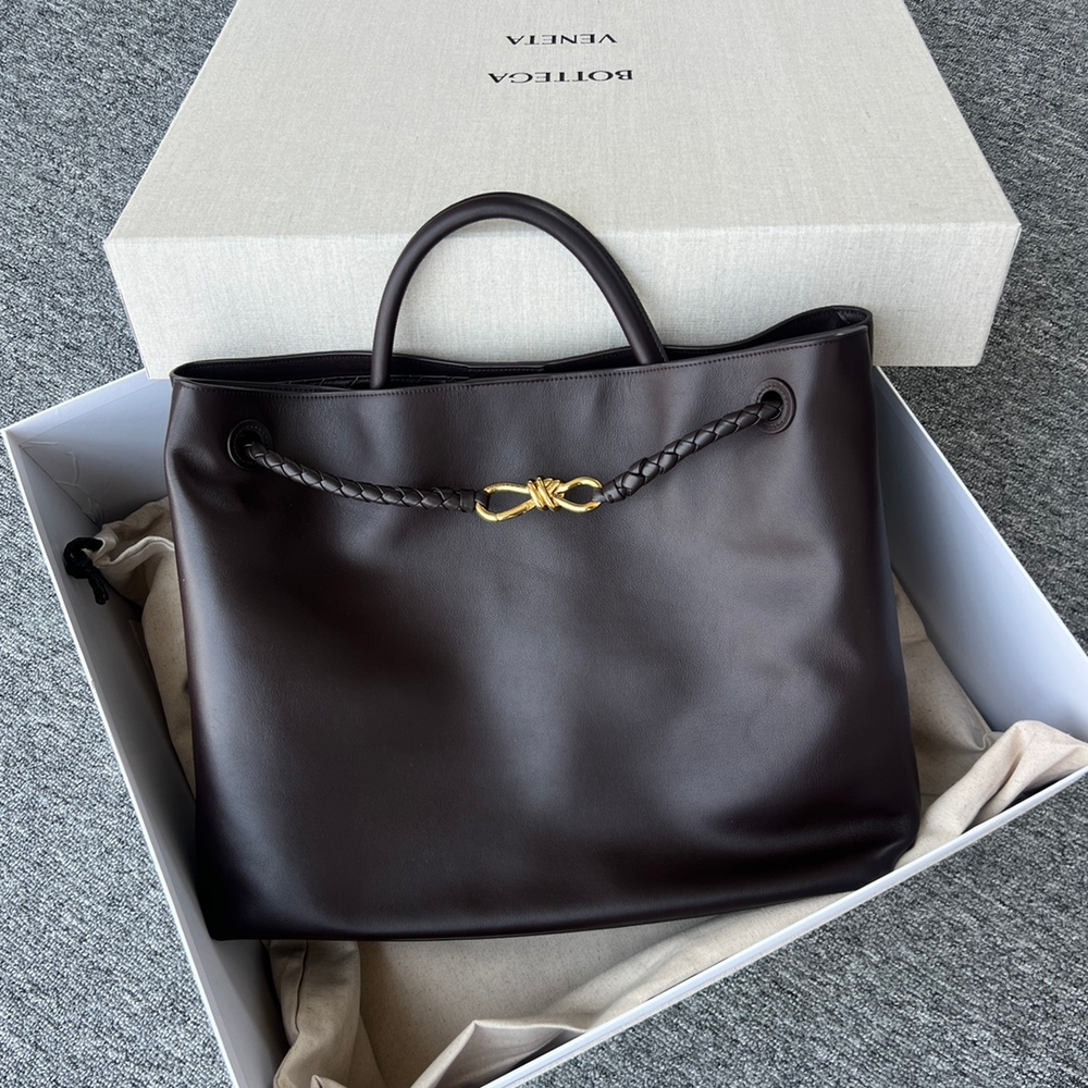 Bottega Veneta Large Andiamo 42 cm