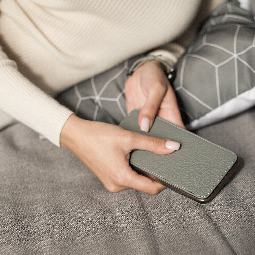 Чехол для iPhone 11 из натуральной кожи теленка, стального цвета