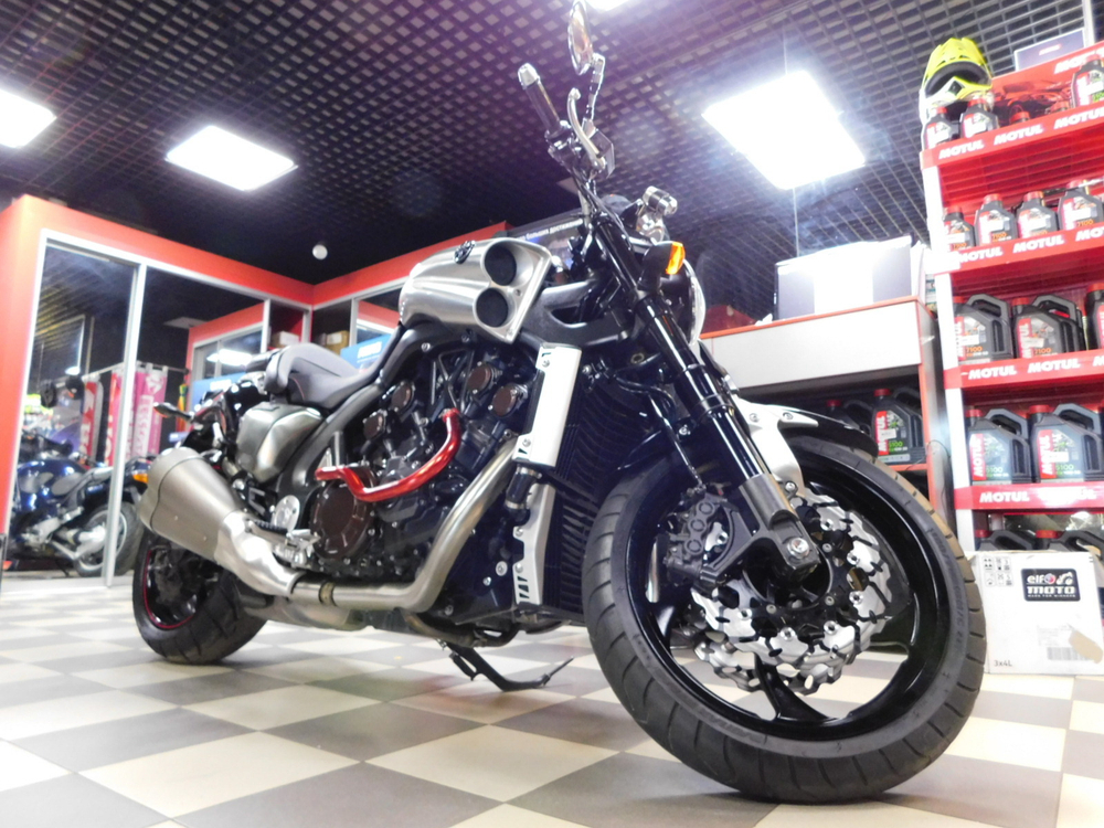 Yamaha V-MAX 1700 RP22J-000069