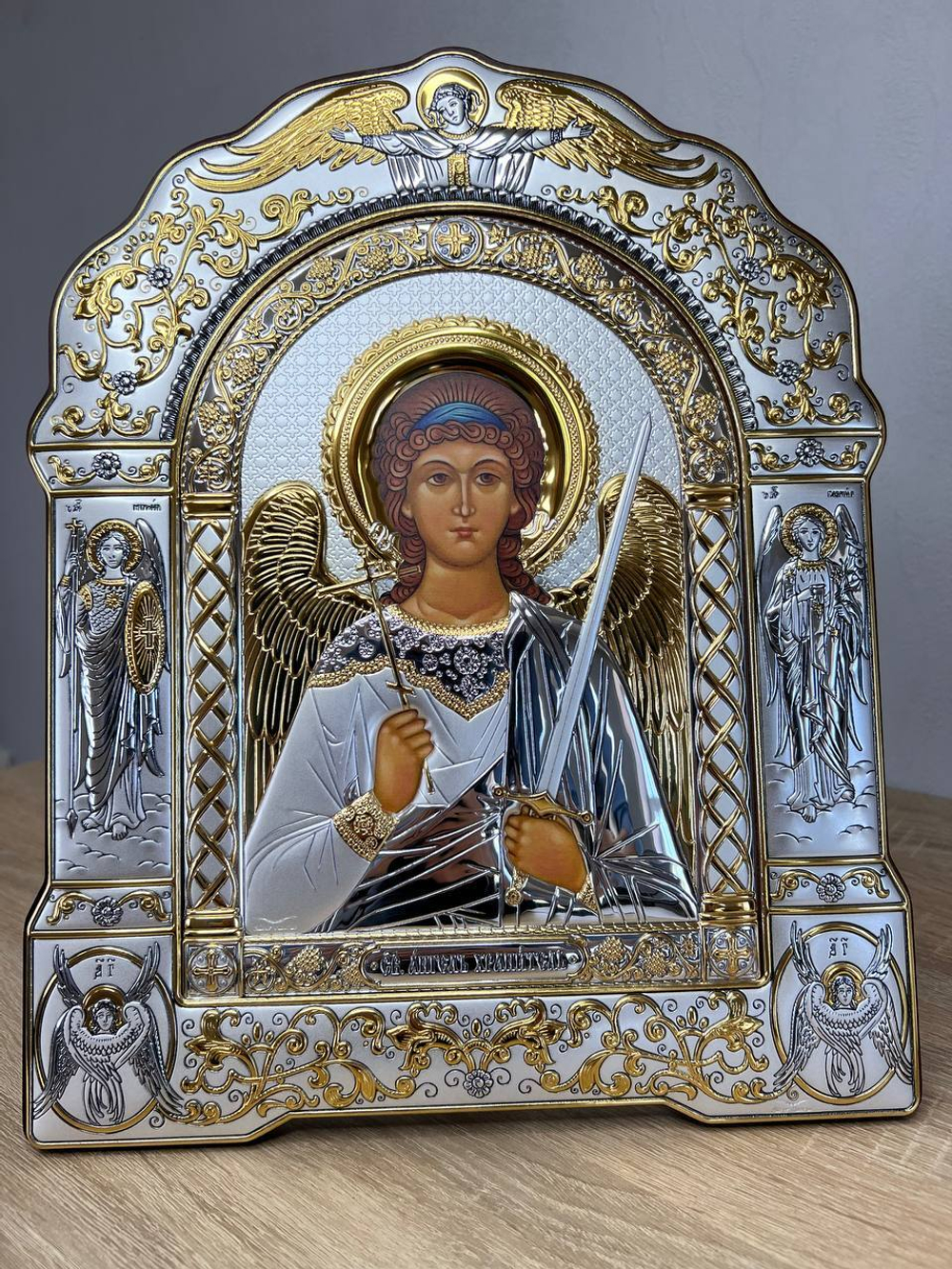 Ангел Хранитель, икона арочная с рамкой, красное дерево 266х335