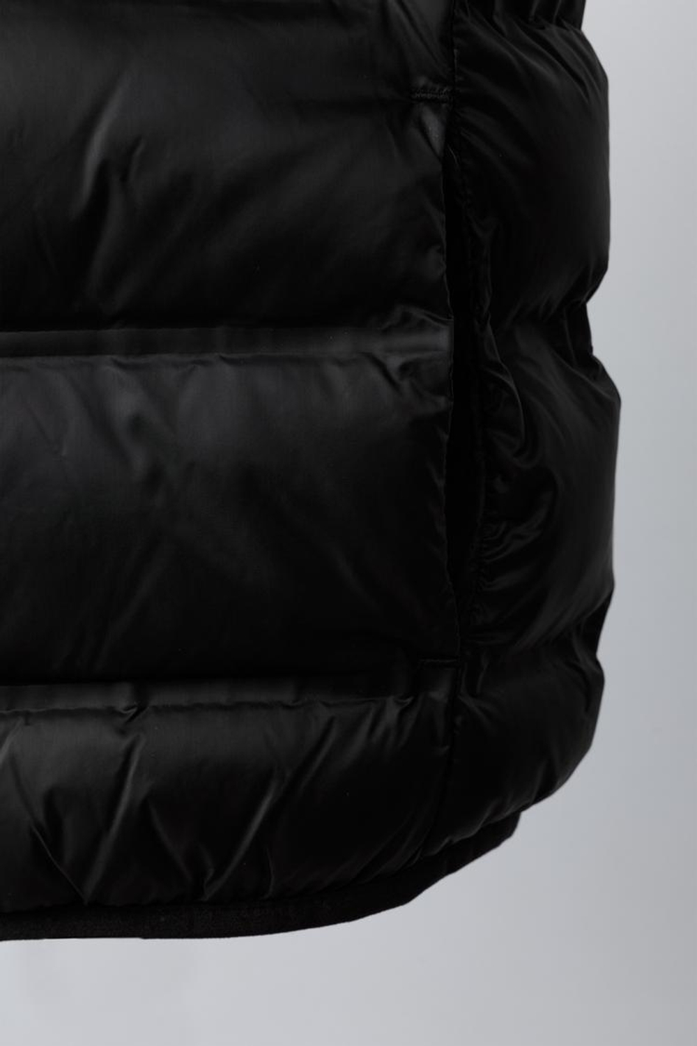 ZARA ЛЕГКИЙ ЖИЛЕТ С КАПЮШОНОМ WATER REPELLENT, ЧЕРНЫЙ